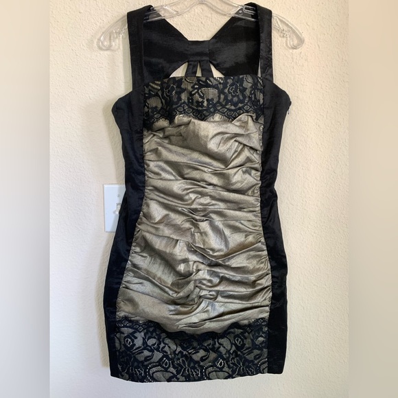 Jessica McClintock Ruched Front Cocktail Dress - Picture 1 of 17